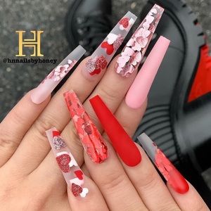 Meet your Posher, Cassandra